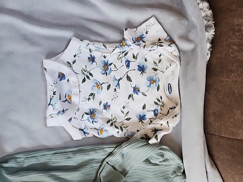Armadio 7 pezzi NB e 0-3 mesi bambina vestiti carrettieri vecchi fiori navy - Foto 4 di 7