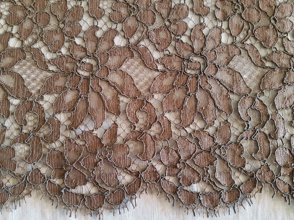 Dentelle de CALAIS  début XXe - 70 cm x 32 cm - Photo 3/3