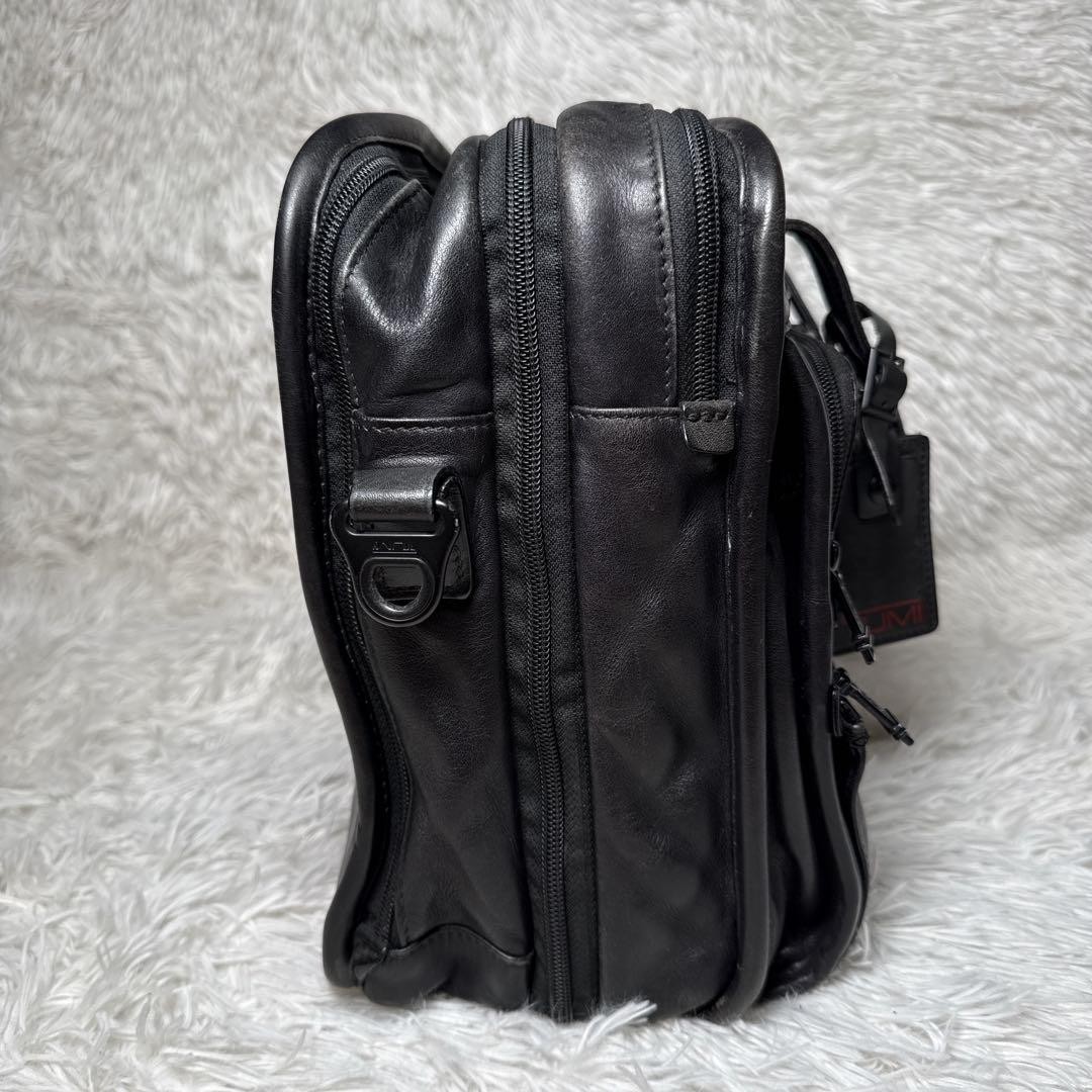 TUMI Alpha Expandable Organizer Computer Brief 2w… - image 4