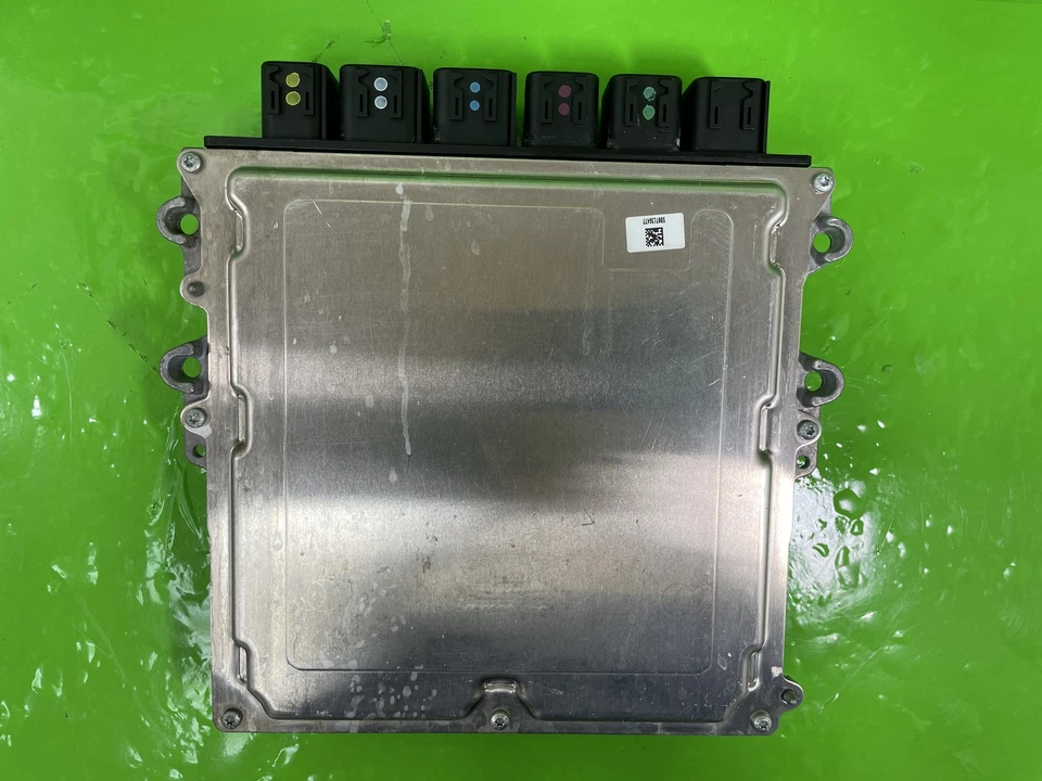 LAND ROVER DEFENDER L663 ENGINE CONTROL UNIT ECU 3.0 DIESEL 2020-2025 M8A212B684 - Image 2 of 4