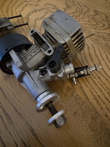 Vintage OS MAX 10 Kyosho Ford RS200 Nitro Pullstart Engine RC 1/10 Nitro Carb - Picture 5 of 8