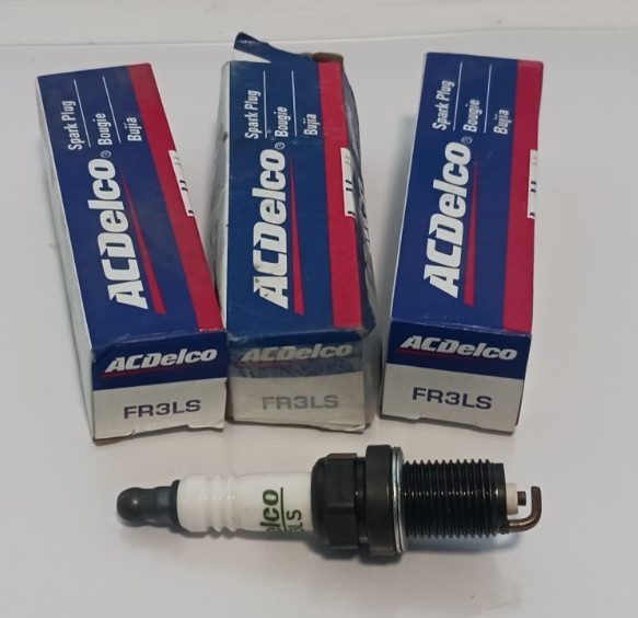 3X GENUINE GM ACDELCO SPARK PLUGS FR3LS NOS FREE SHIPPING