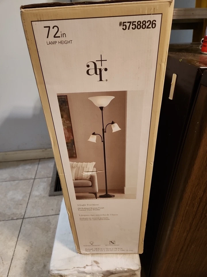 Antorcha Allen + Roth 72" 3 luces acabado bronce frotado con aceite pantalla de vidrio esmerilado Foto 3 de 4