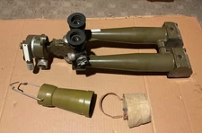 #245 RUSSIAN WW2 TRENCH/PERISCOPE BINOCULARS w/AIMING CIRCLE HAMMER & SICKLE