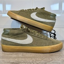 Nike SB Zoom Blazer Chukka Medium Olive Trainers - U.K. Size 8
