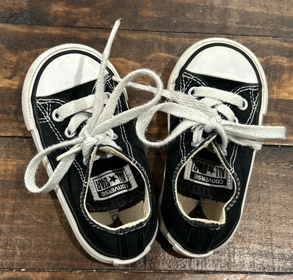 Zapatillas deportivas Converse All Star de caña baja para niños pequeños negras de lona talla 5 Foto 2 de 4