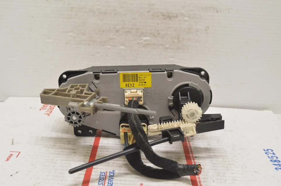 06-11 Hyundai Accent Climate Control Unit Heater Ac Temperature Hvac CI70#005 - Image 2 of 4