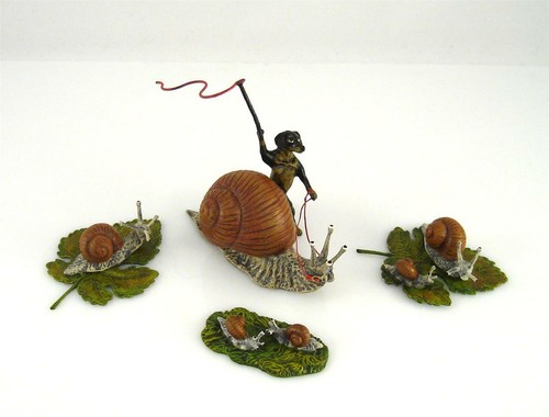 Vienna Bronze 2 Small SNAILS on GREEN Bermann Workshop Cold Painted Brass - 第 7/7 張圖片