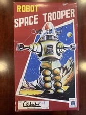 HA HA TOYS SPACE TROOPER RED VERSION TIN ROBOT LE 1999 NIB VTG