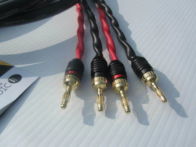 Canare 4S11 Black Bi-Wire Speaker Cable Pair, 2 to 4 DC Pro Locking Gold Banana. - Image 4 of 4