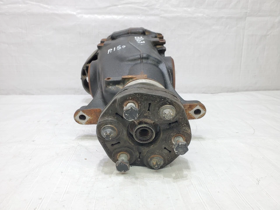 2012-2015 BMW 3 Series 335i xDrive Differential Carrier Rear Axle Ratio 2.81 OEM Foto 2 de 4