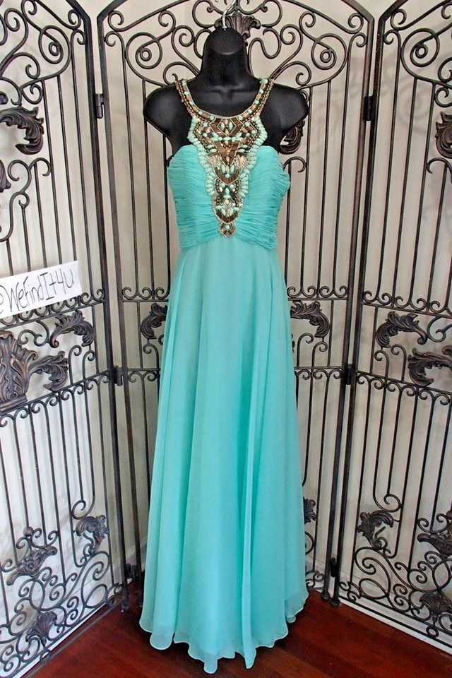 G2178-9) VESTIDO DE FIESTA CON CUENTAS RACHEL ALLAN 6833 COMO NUEVO TALLA 0 O 2 $398 Foto 2 de 4