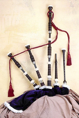 Bagpipes: Dunfion African Blackwood Highland Pipes