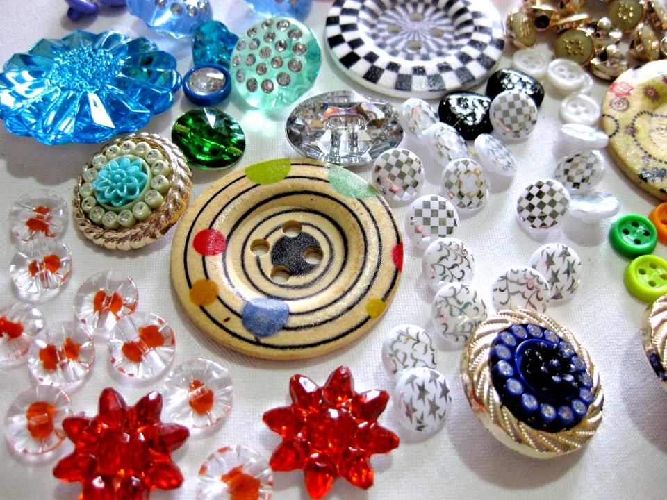 ca110 verschiedene Knöpfe Holzknöpfe Jackenknöpfe Ösenknöpfe Boho Restposten R16 - Bild 3 von 4