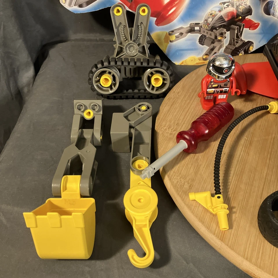 Lego 2916 MyBot Action Wheelers Interactive Kids Creations Complete Set No Box - Image 2 of 4