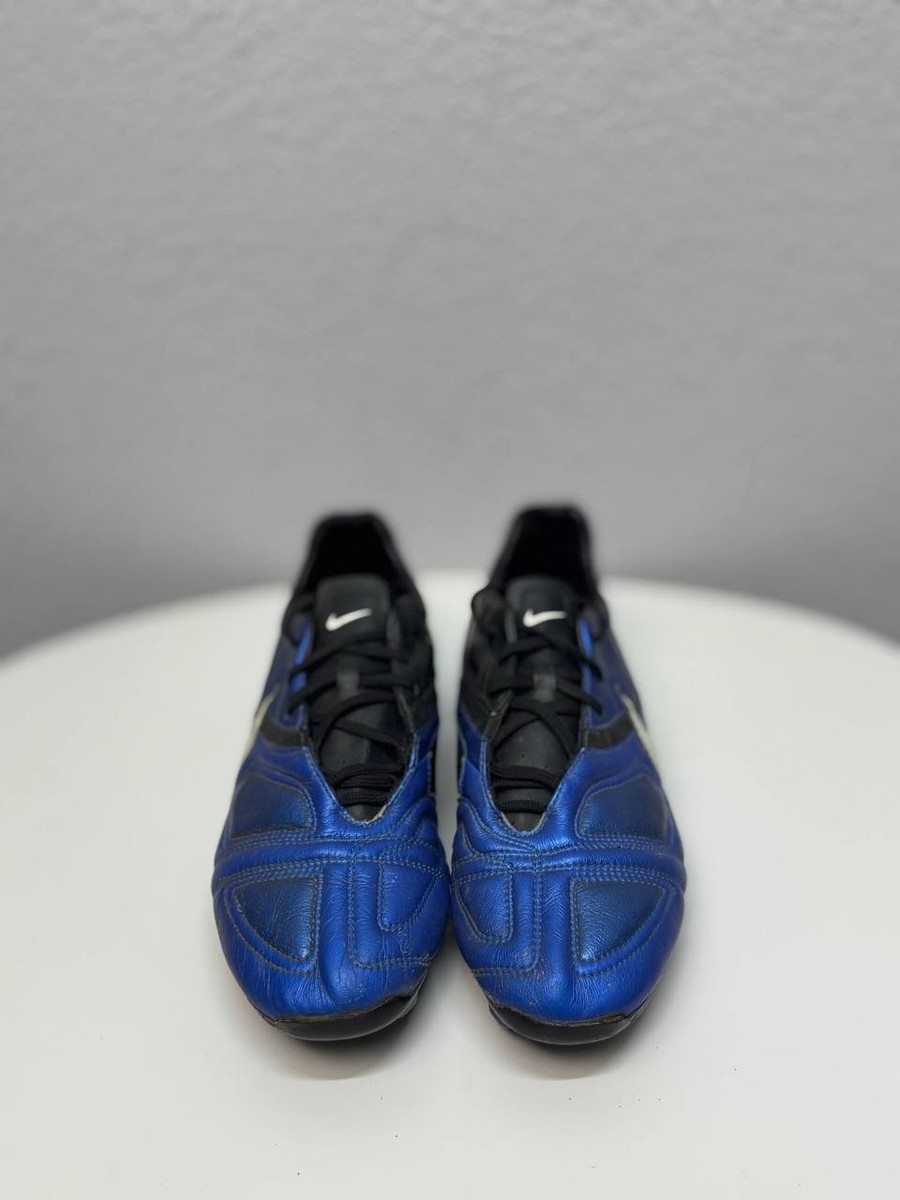 Vintage NIKE CTR 360 MAESTRI LIBRETTO FG FOOTBALL BOOTS 366237-410