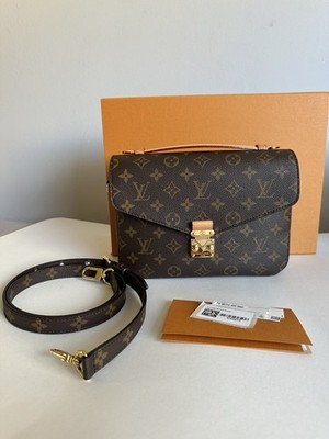 Louis Vuitton Pochette Metis Monogram