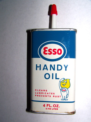 Vintage ESSO Handy Oil 4 oz can (SEALED NEVER OPENED) NEAR MINT