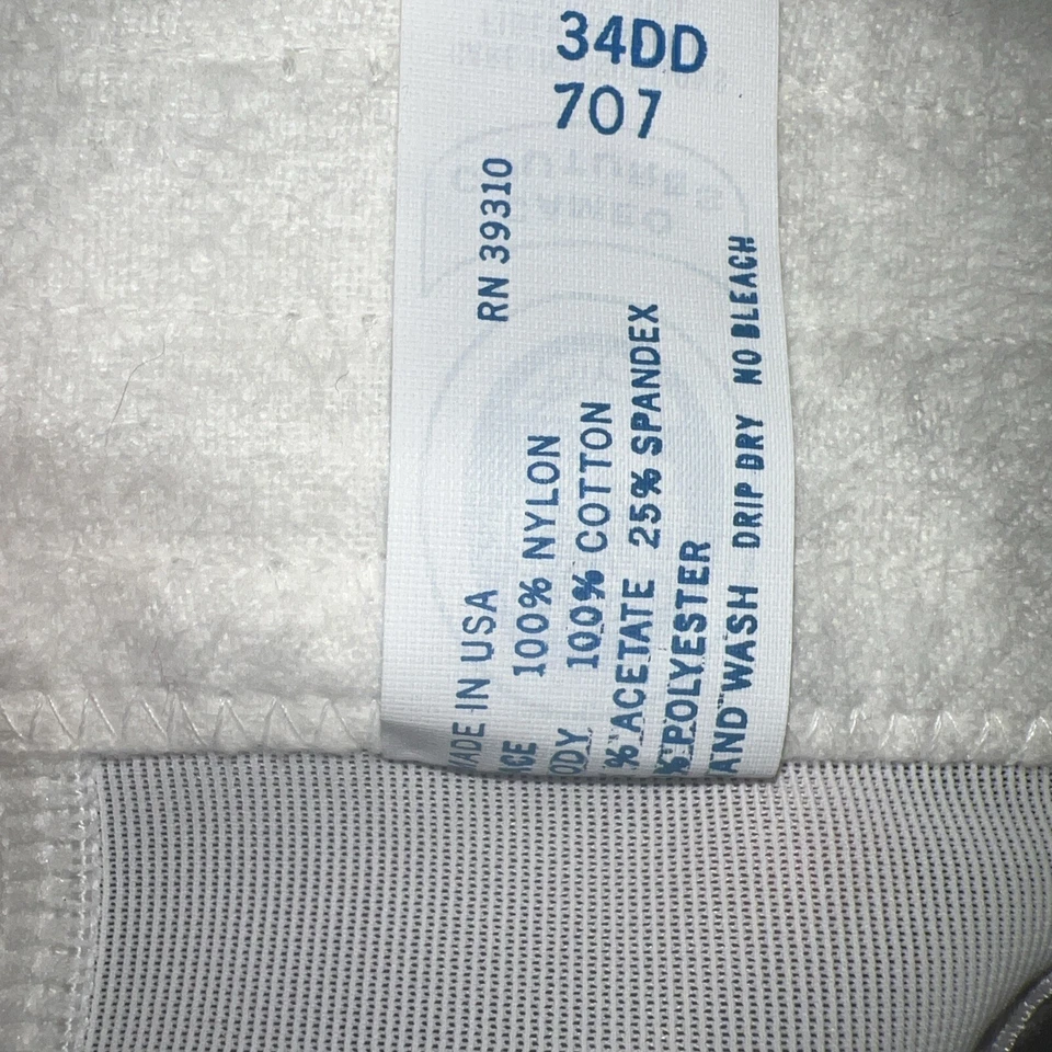 复古白色浮雕形式子弹文胸 34 DD 海报复古摇滚子弹文胸 — 第 4/4 张图片