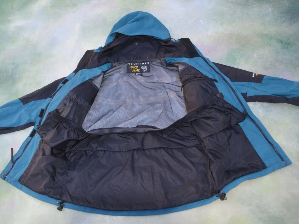 Chaqueta Mountain Hardwear Talla Juvenil Pequeña (8). Foto 4 de 4