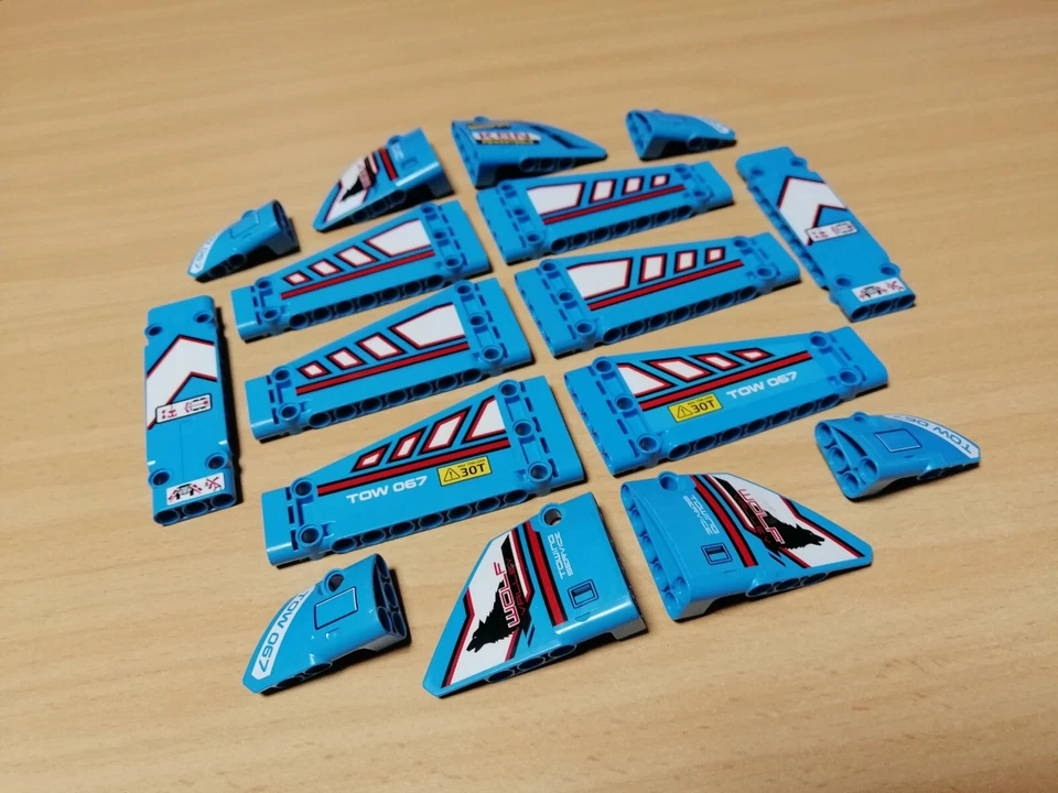 LEGO Technic Beklebte Paneele Panels Verkleidungen azur blau / Technik Konvolut - Bild 4 von 4