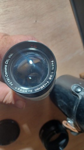 Petri Lens 1:3.5 F=135mm Auto Manual W/Both Covers, Leather Case & Light Hood - Picture 2 of 6