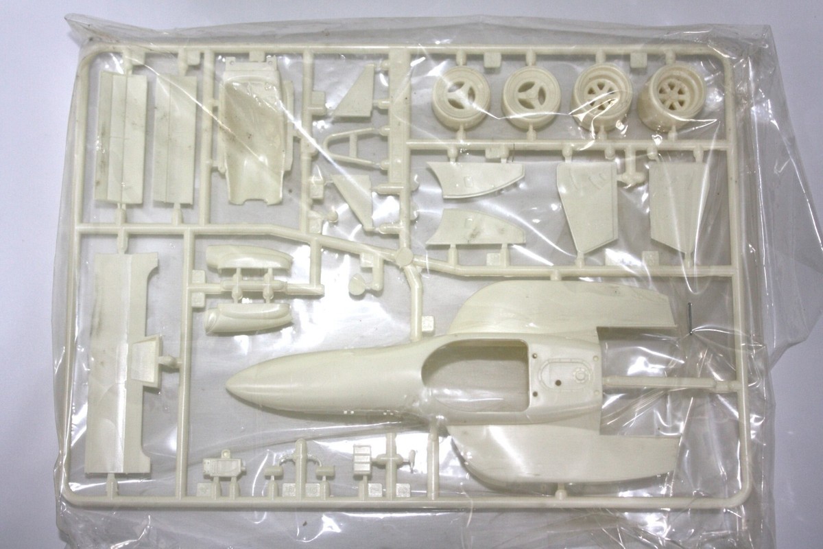 LOLA T89/50 MUGEN F3000 1/24 MODELER‘S Modeler's 1/24 Marlboro LOLA T89/50 Mugen F3000 KIT | eBay