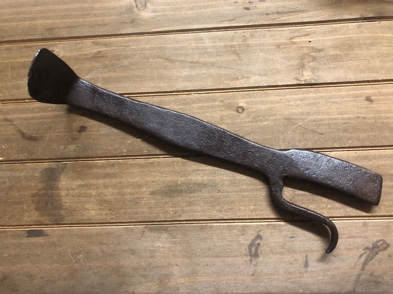 Antique hand forged pry bar tool, old, used, great shape, 11X3X3 inch
