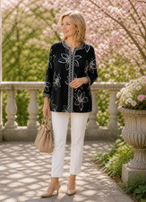 Maggie Barnes Women s 2X Black White Floral B...