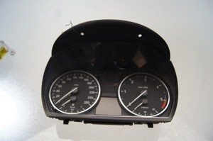 Kombiinstrument Display BMW 3 E90/91 SED/TOU 05-12 320d mk2 N47-D2 N47-D20C 6210