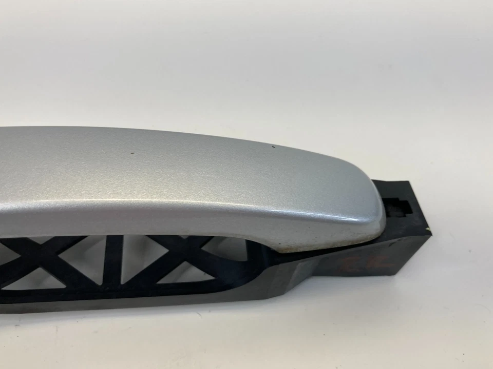 07-16 GMC Acadia 10-17 Equinox Rear Right Side Exterior Door Handle 15786204 Foto 4 de 4