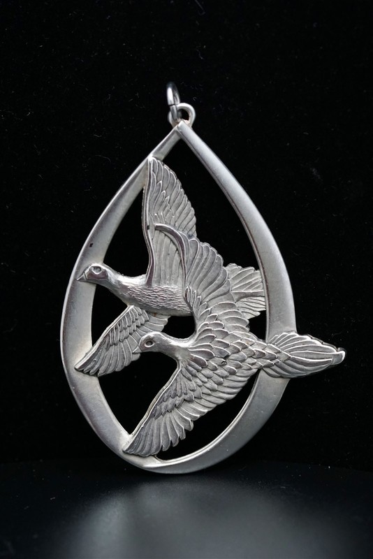 1972 WALLACE "Peace on Earth" Doves Sterling Silver 925 Ornament
