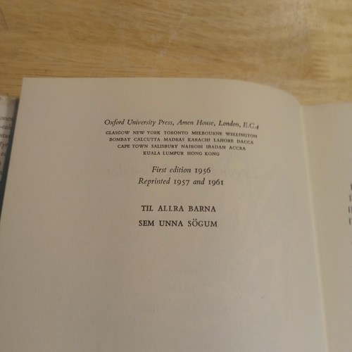 Gwyn Jones Scandinavian Legends And Folk-Tales 1961 Oxford 8vo HC DJ VG+ VG+ - Picture 5 of 5