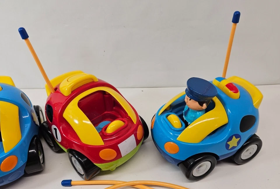 Best Choice Products Radio RC Coche de Policía y Control Remoto Lote de 3 Coches/2 Control Remoto Foto 3 de 4
