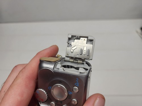 Canon Power Shot A410 Silver Compact Digital Camera For Parts - Picture 9 of 9