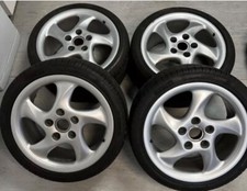 Porsche 993 Turbo Twist Alloy Wheels 99336213601 8J ET52 99336214003 10J ET40