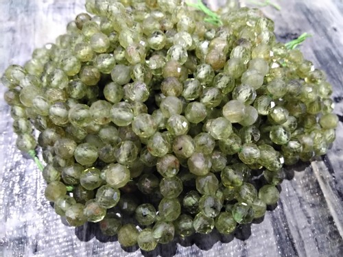 Natural Peridot,  3mm Round,  Faceted, Approx 120 pcs - Bild 1 von 4