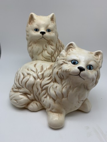 2 Figurines Persian Cats Vintage White/Cream Long Hair Blue Eyes Ceramic