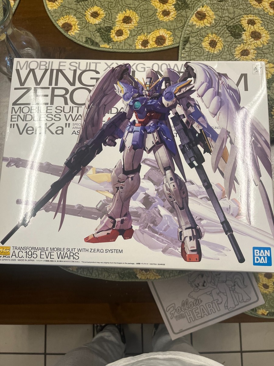 Bandai Wing Gundam Zero EW Ver. Ka MG 1/100 Model Kit - US Bandai Wing Gundam Zero EW Ver. Ka MG 1/100 Model Kit - US