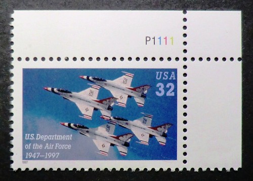 3167 MNH 1997 32c Air Force PNS Fighter Jets in close formation military soldier