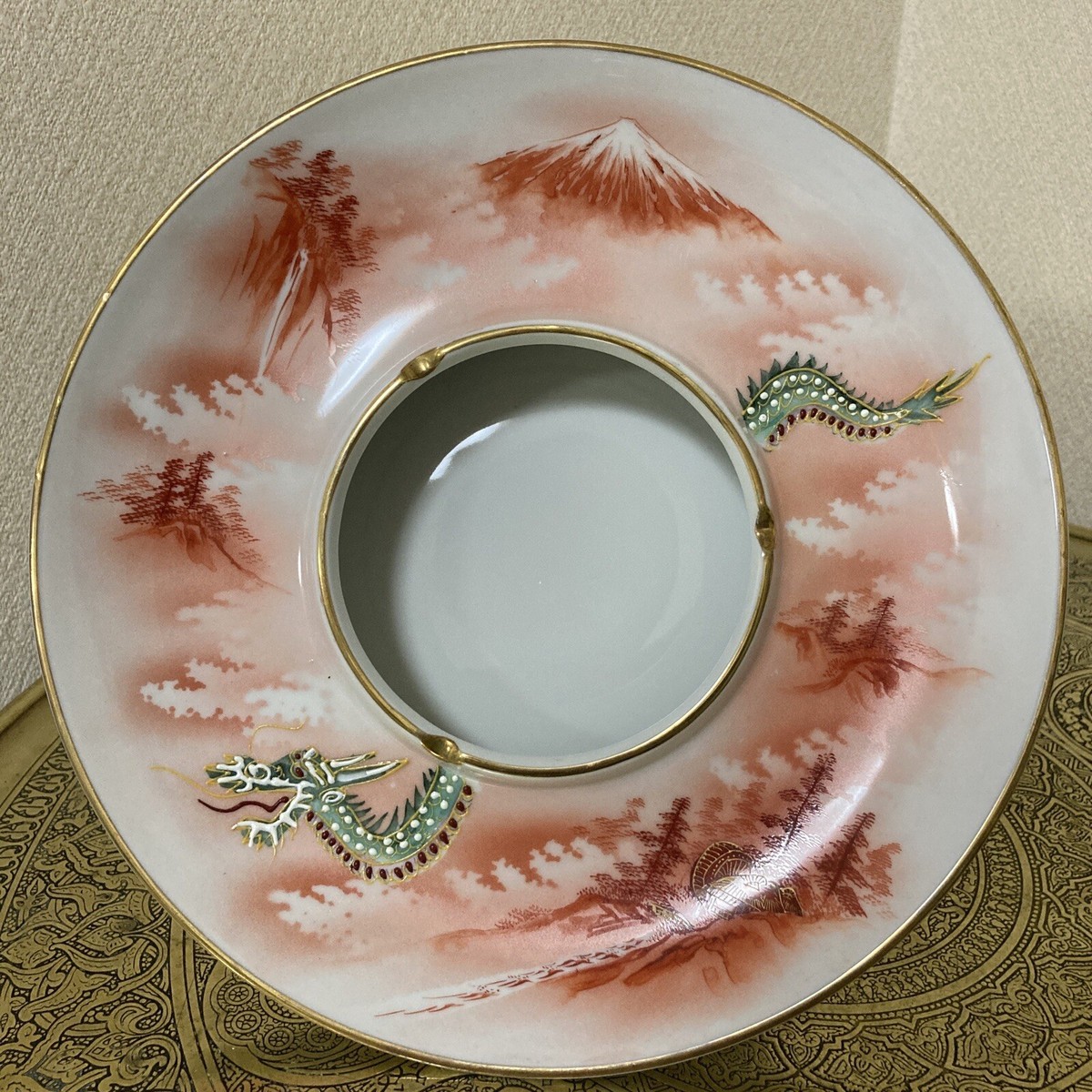 希少品　ビンテージ　上絵付　デコ盛龍　古茶器　名古屋絵付　デッドストック Japanese old Dragon ashtray 〉Around1950 Seto porcelain with
