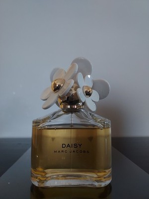 Marc Jacobs Daisy Perfume Spray 3.4 oz Regular Size