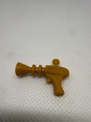 Vtg Darkwing Duck Launchpad McQuack GUN pistol Playmates yellow accessory weapon