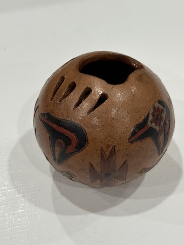 Navajo Seed Pot Nancy Chilly Native American Bear Folk Art Handcrafted Signed - Picture 8 of 15