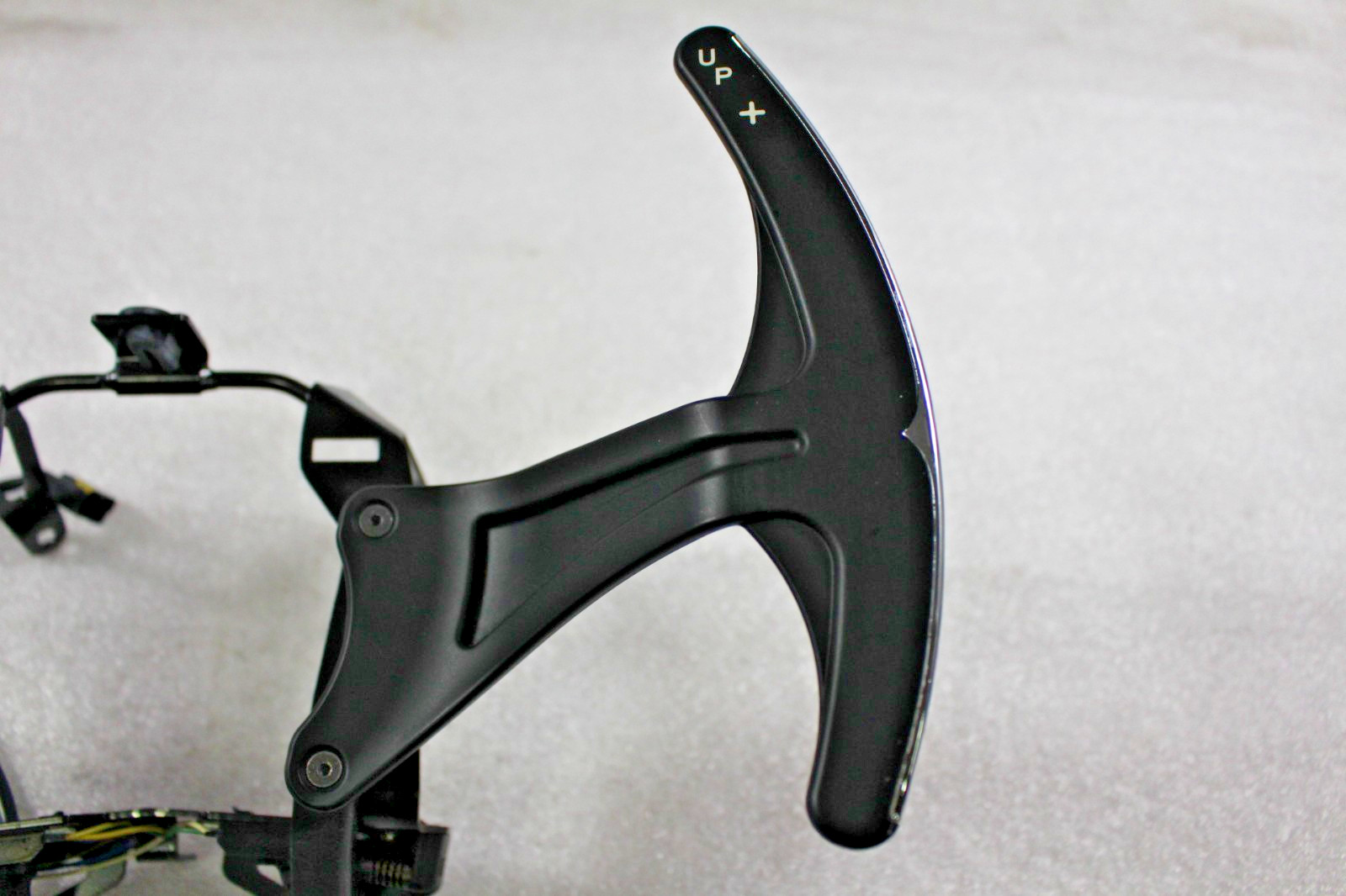 Maserati GranTurismo Paddle shifter P/N 261434