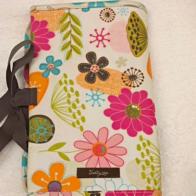 Thirty-One Multicolor Floral  Planner Organizer Case w/ Ribbon Tie