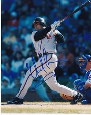 EDDIE PEREZ  ATLANTA BRAVES   ACTION SIGNED 8x10