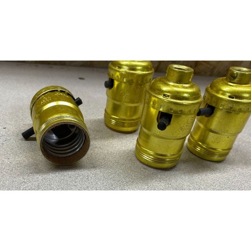 Leviton 600w 250 v Lamp Bulb Holders Lot Of 4 - Picture 3 of 4