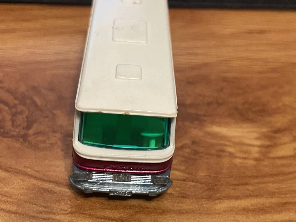 SUPERFAST LESNEY 火柴盒 1970 号 12 紫色 SETRA Coach  — 第 3/4 张图片