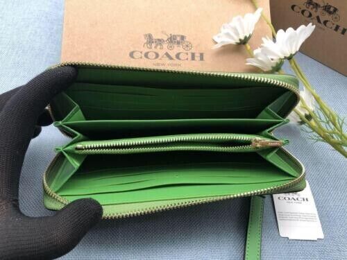 COACH Coach Long Wallet Wallet Green Present Ladies Logo